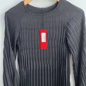 Babette liquid sunburst dress size Small NWT black